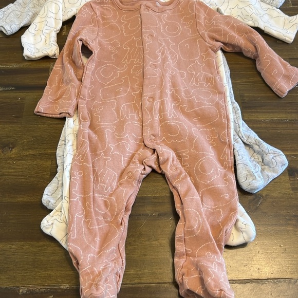 M&S Marks & Spencer Bundle Button Footsie One Piece Neutral Baby 3-6 months - Picture 2 of 5